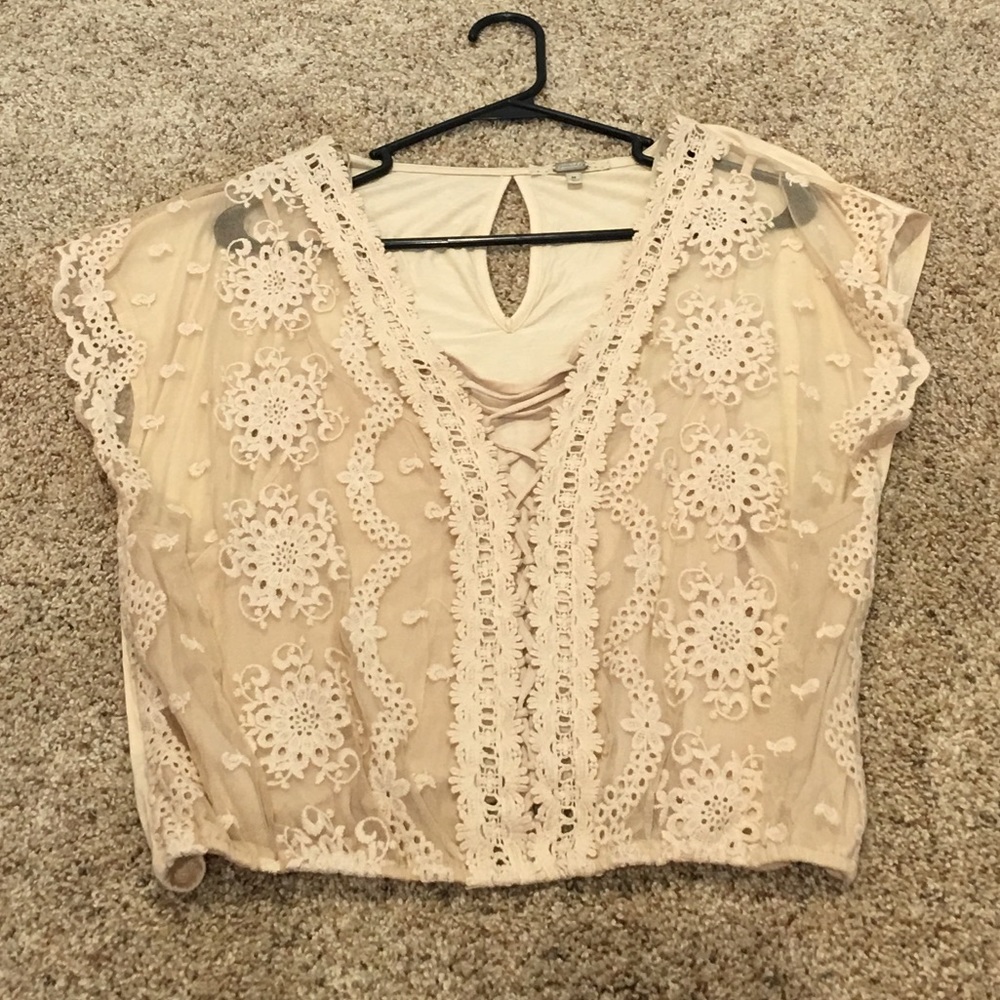Gimmicks By BKE lace top